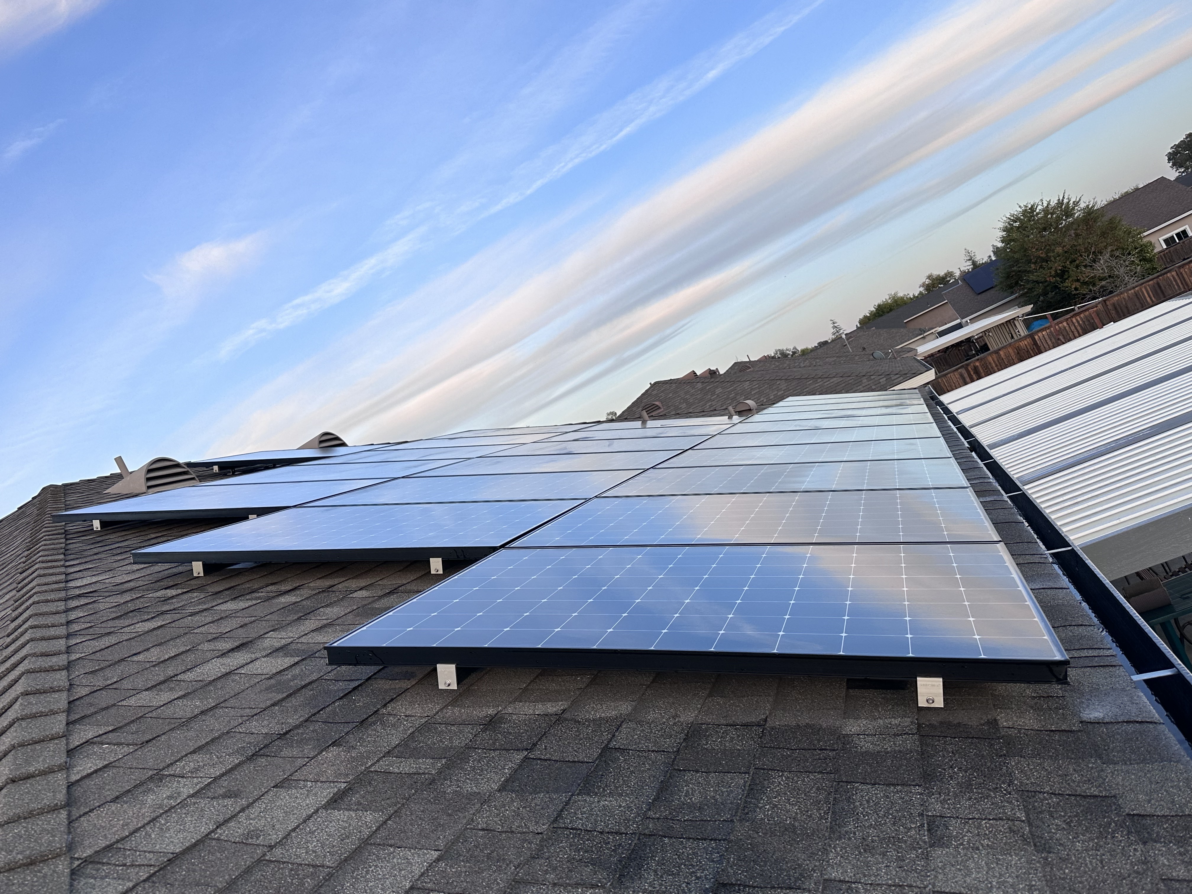 First Class Solar Cleaning in Sacramento, CA for local Rio Linda Neighbor